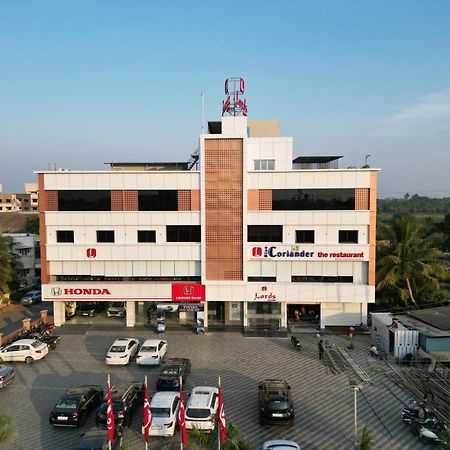Lords Eco Inn Navsari Exteriér fotografie