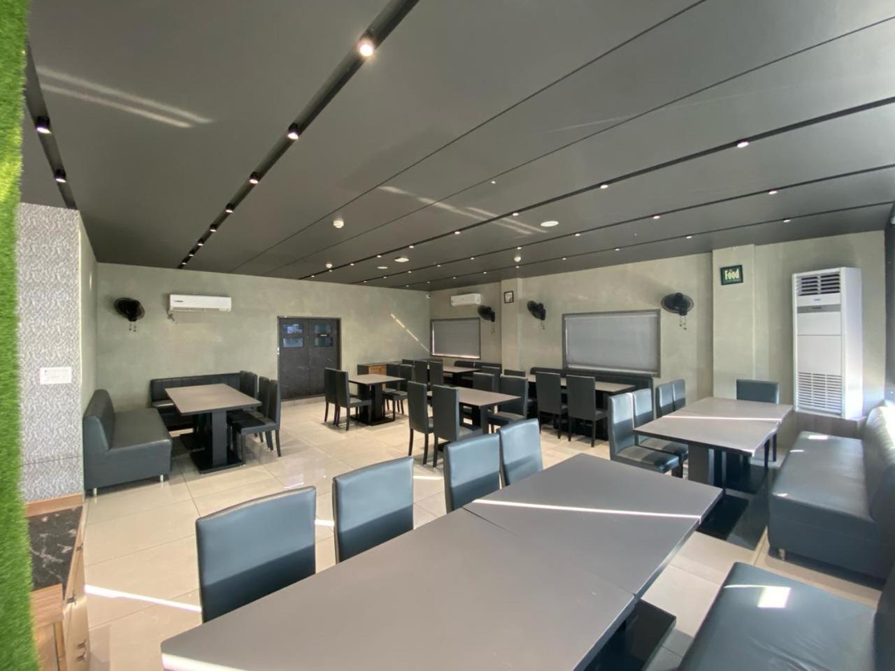 Lords Eco Inn Navsari Exteriér fotografie