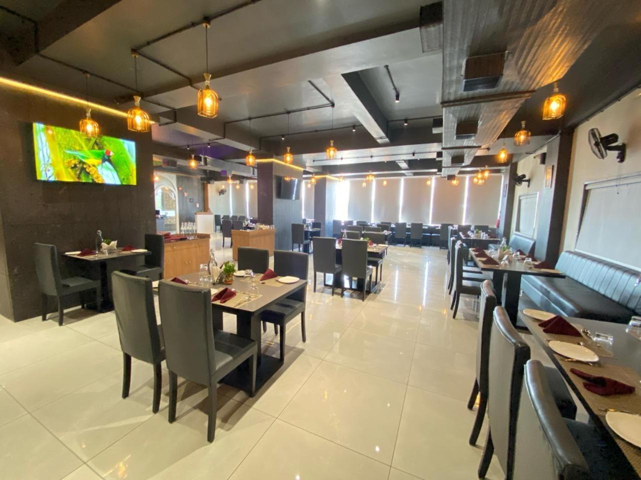 Lords Eco Inn Navsari Exteriér fotografie